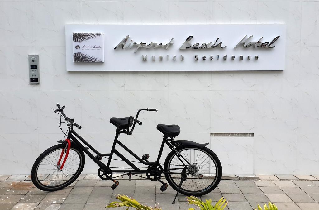 Airport Beach Hotel フルマーレ エクステリア 写真