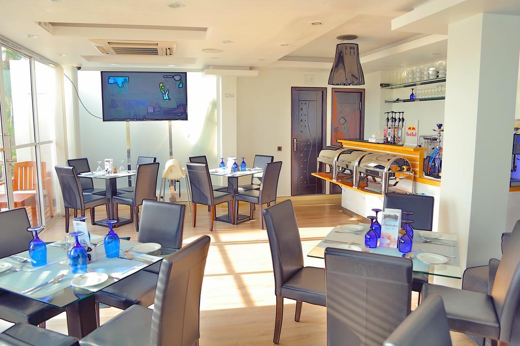 Airport Beach Hotel フルマーレ エクステリア 写真